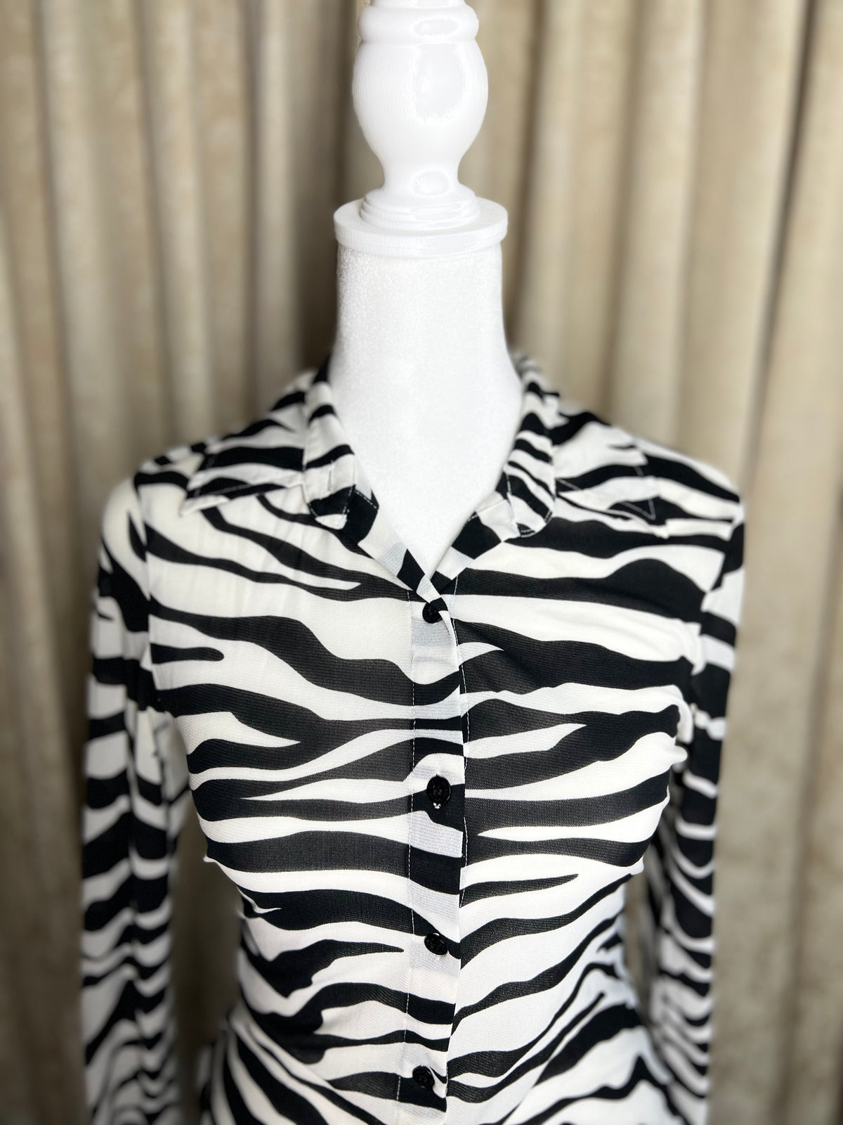 GUESS 2000’s | ZEBRA PRINT CHIFFON LONGSLEEVE