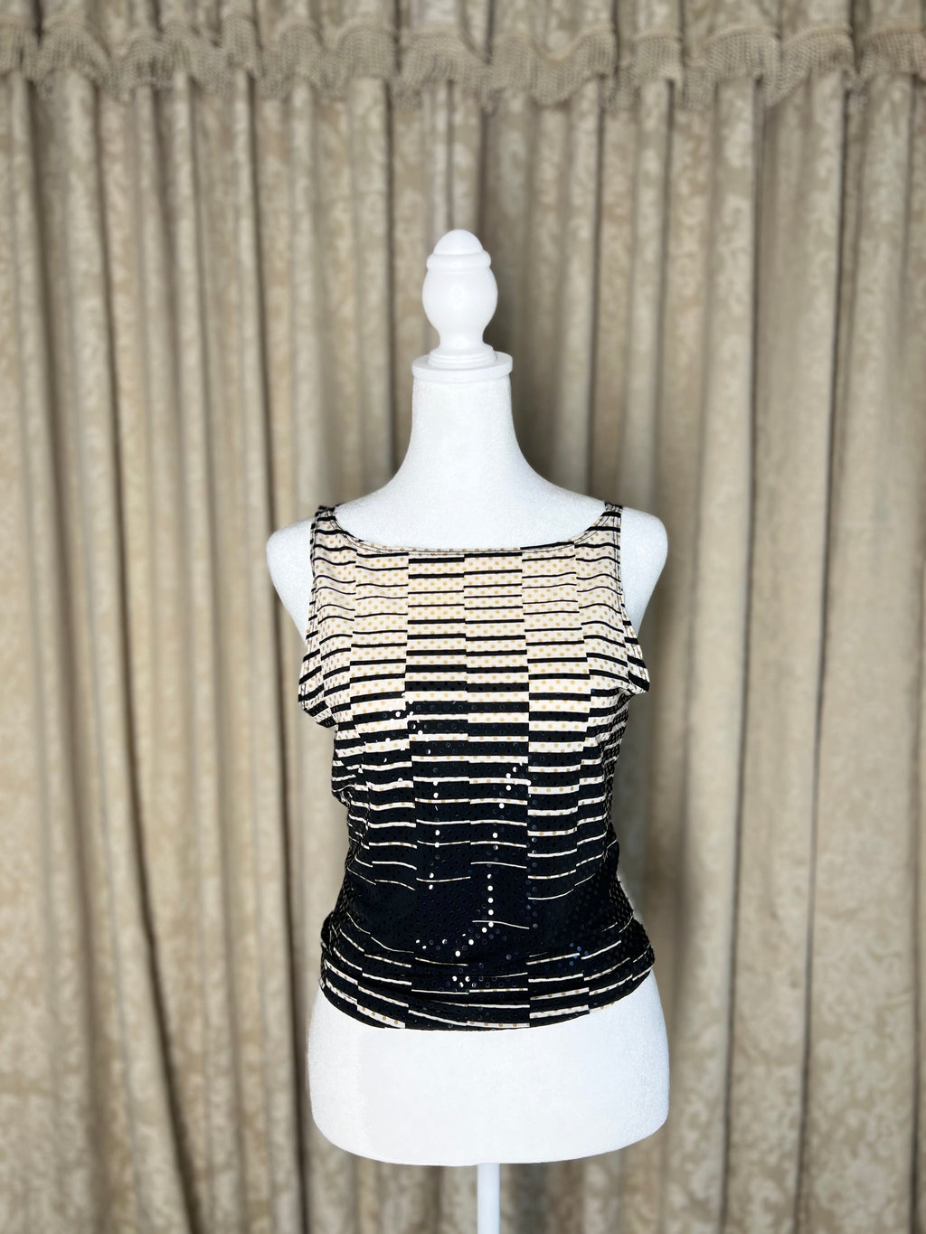 City Lights Graphic Sequin Top