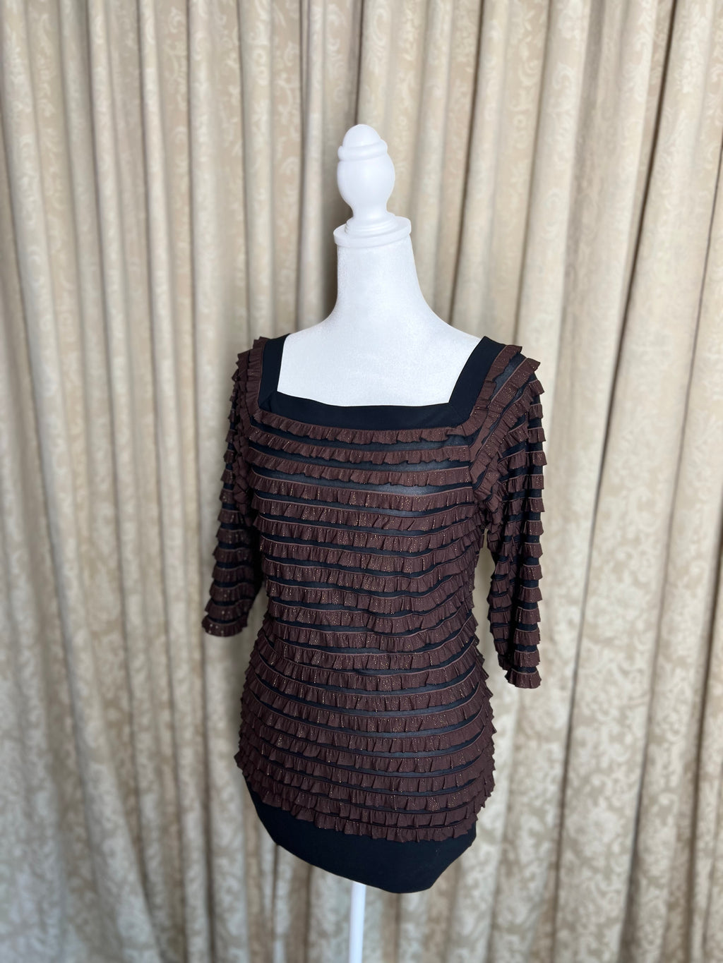 VINTAGE 2000’s FRANK LYMAN | RUFFLE U-NECK 3/4 SLEEVE (L)