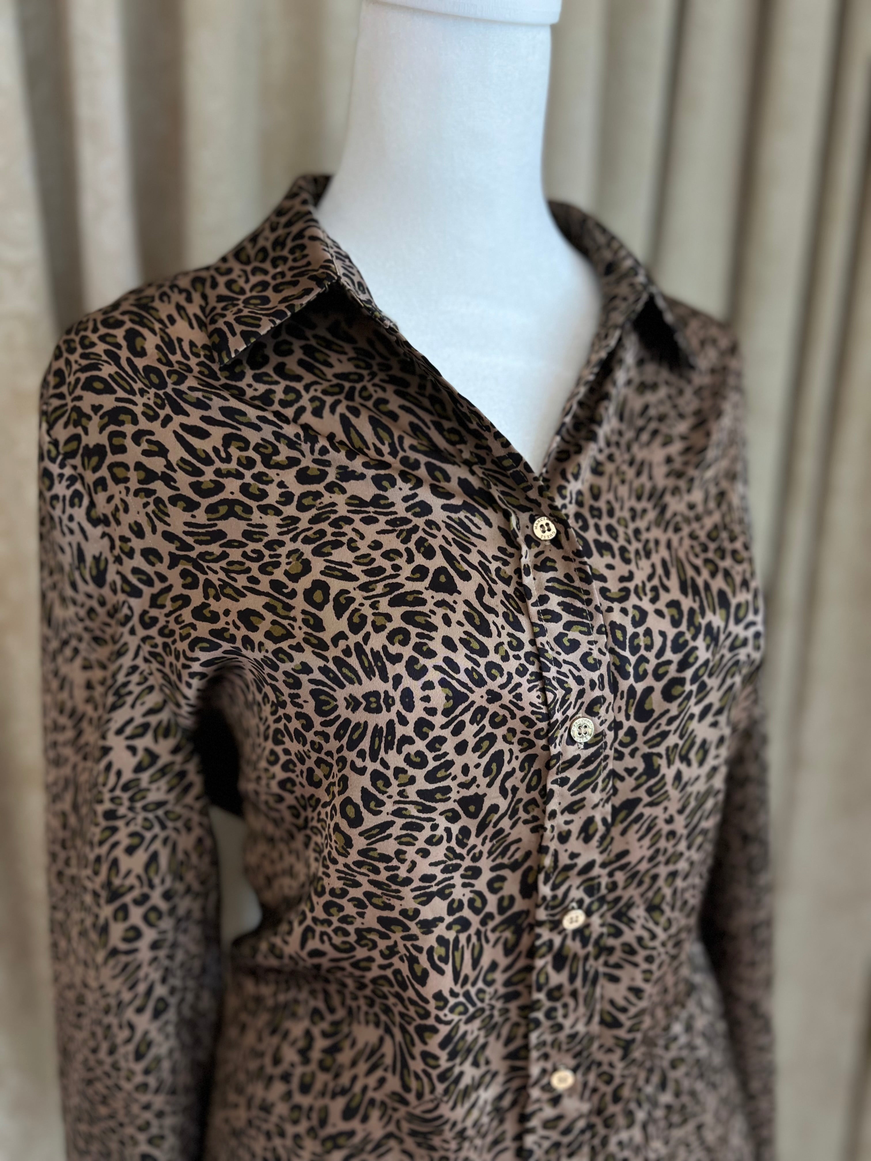 MARCIANO | LEOPARD SATIN LONGSLEEVE (M)