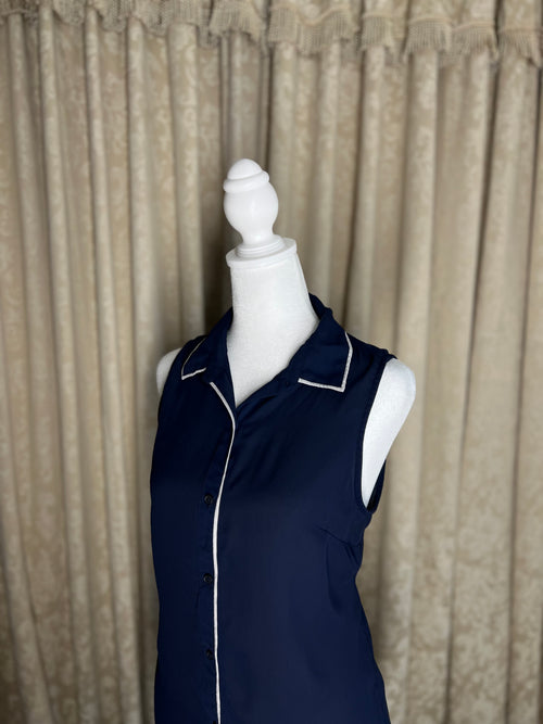 BANANA REPUBLIC | NAVY BLUE CHIFFON BUTTON DOWN (S)